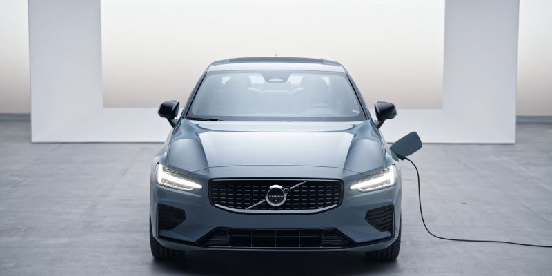 2024 Volvo S60 Recharge